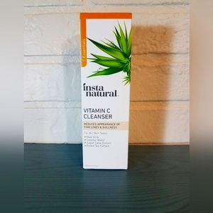 insta natural Vitamin C Cleanser